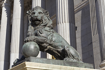 Image showing Lion of the Congreso de los diputados