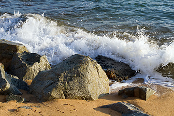 Image showing waves crashing