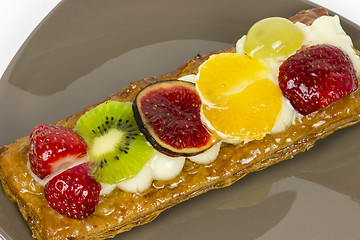 Image showing Pastry cream and fruits