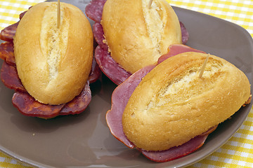 Image showing Sausage sandwich, typical Basque cap.