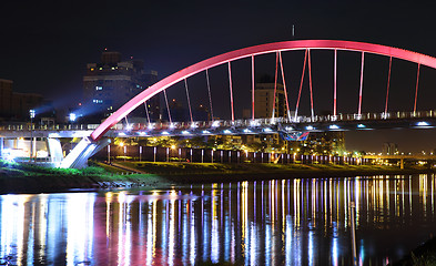 Image showing night view of the arcuate bridge