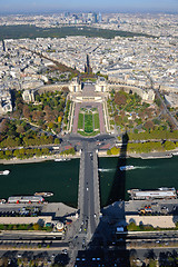 Image showing eiffel tower in paris at day