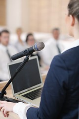 Image showing business woman giving presentation