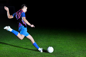 Image showing football player in action