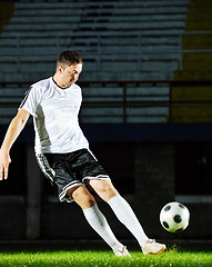 Image showing football player in action