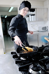 Image showing chef preparing meal