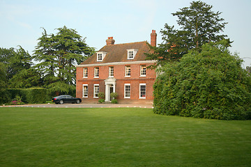 Image showing Mansion house and lawns