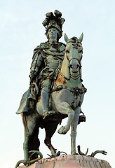 Image showing Knight's statue