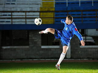 Image showing football player in action