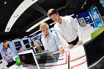 Image showing people buy  in consumer electronics store