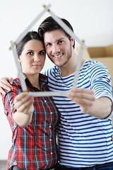 Image showing Young couple moving in new house