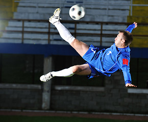 Image showing football player in action