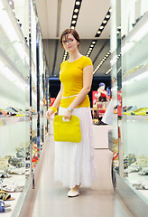 Image showing happy woman shopping