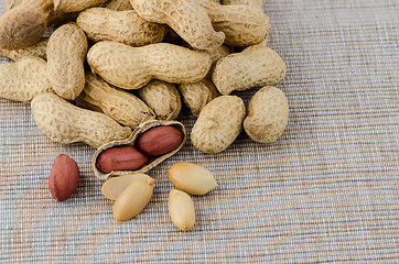 Image showing Peanuts