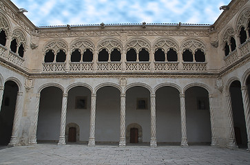Image showing Patio del Colegio de San Gregorio