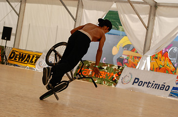 Image showing Aborigino Stuart in the Flatland Field Control'07