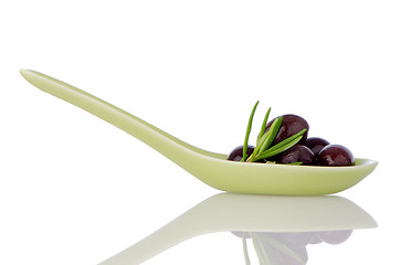 Image showing Olives on ceramic spoon
