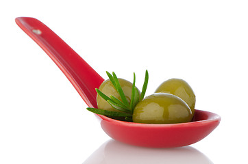 Image showing Olives on ceramic spoon