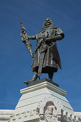 Image showing Count Pedro Ansurez statue