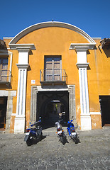 Image showing colonial building antigua guatemala