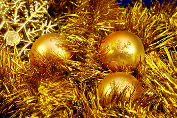 Image showing Tinsel and baubles