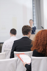 Image showing business woman giving presentation