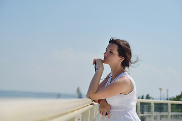 Image showing happy woman outdoor