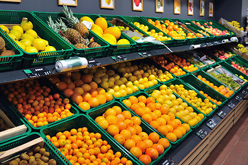 Image showing fresh fruits in supermarket