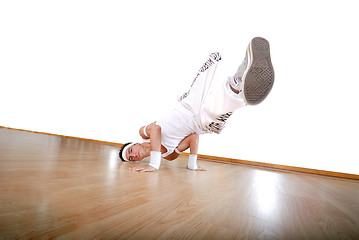 Image showing .break dancer