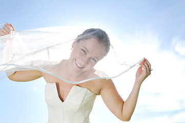 Image showing bride outdoor