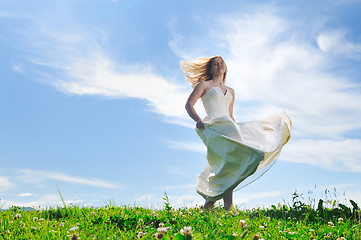 Image showing beautiful bride outdoor