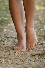 Image showing bare foot woman walk outdoor 