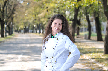 Image showing Happy young woman smiling 