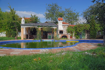 Image showing luxury house with swimming pool