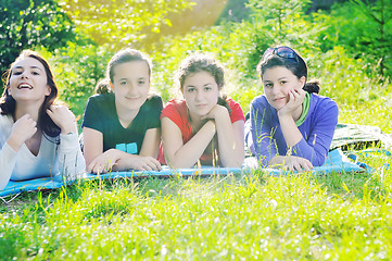 Image showing teen girls group outdoor