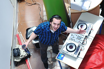 Image showing dj on party 