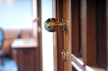 Image showing door handle