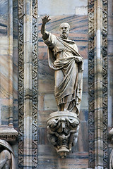 Image showing statue out of  the dome