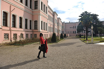 Image showing woman visit ancient istambul in turkey