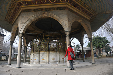 Image showing woman visit ancient istambul in turkey