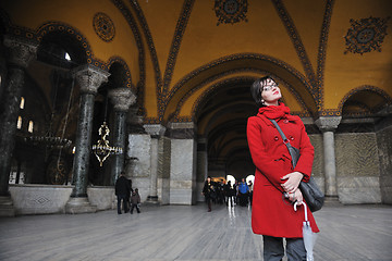 Image showing woman visit ancient istambul in turkey