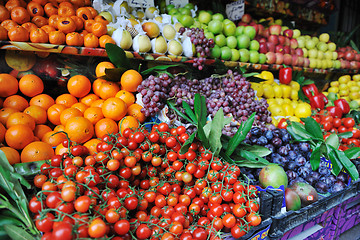 Image showing fresh fruits and vegetables at market