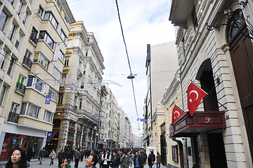 Image showing woman visit ancient istambul in turkey