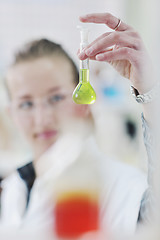 Image showing young woman in lab 