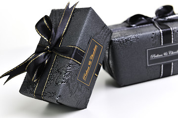 Image showing chocolate and praline box