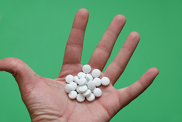 Image showing pills in hand