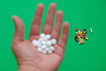 Image showing pills in hand