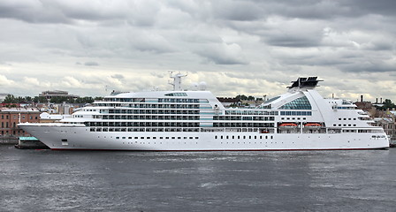 Image showing cruise ship 