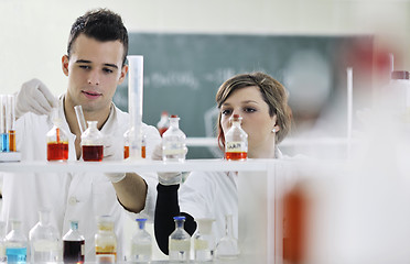 Image showing students couple in lab