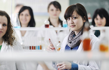 Image showing people group in lab